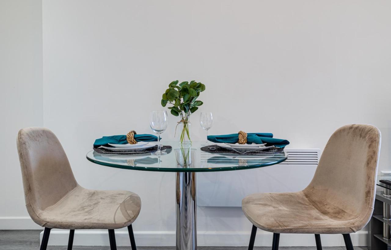 Stunning 1 Bed Apartment In The Heart Of Stockport Exteriér fotografie